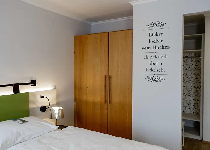 Der Stasta - New Opening 4*